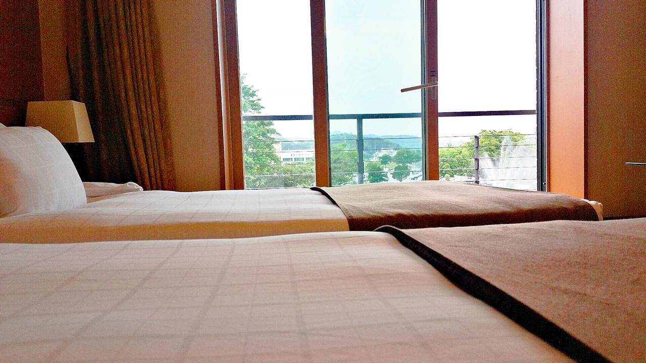 Hantan River Spa Hotel Cheorwon Экстерьер фото